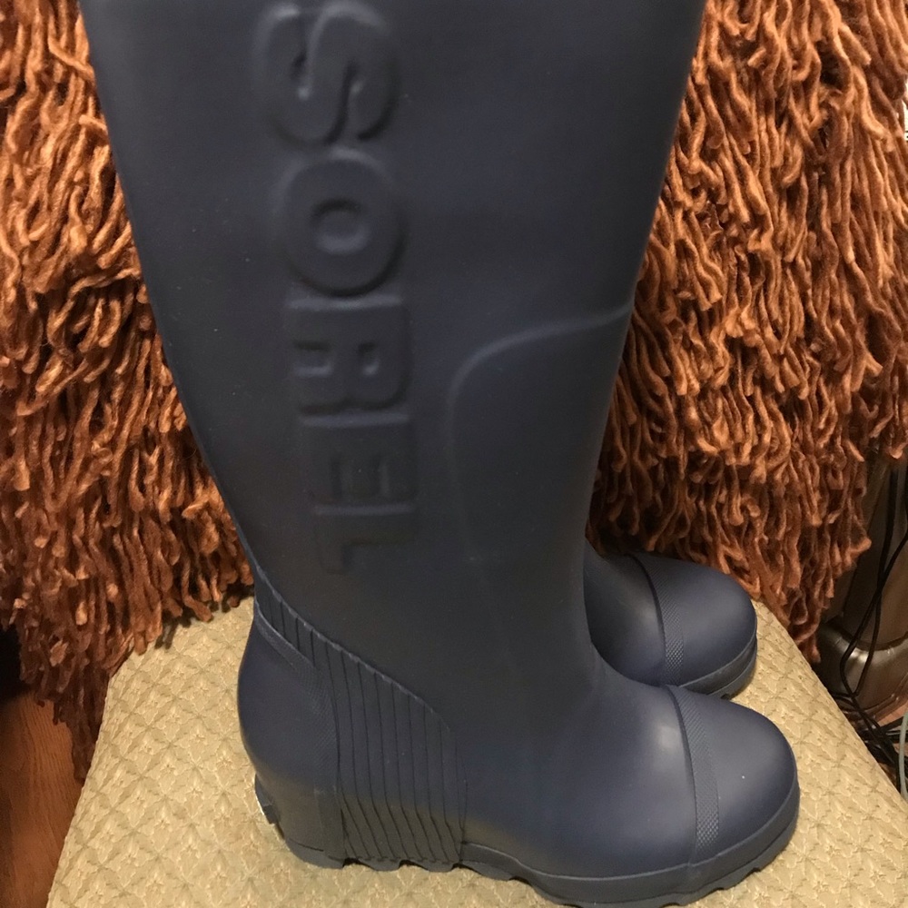 NWOT Sorel Rainboots sz 8.5
